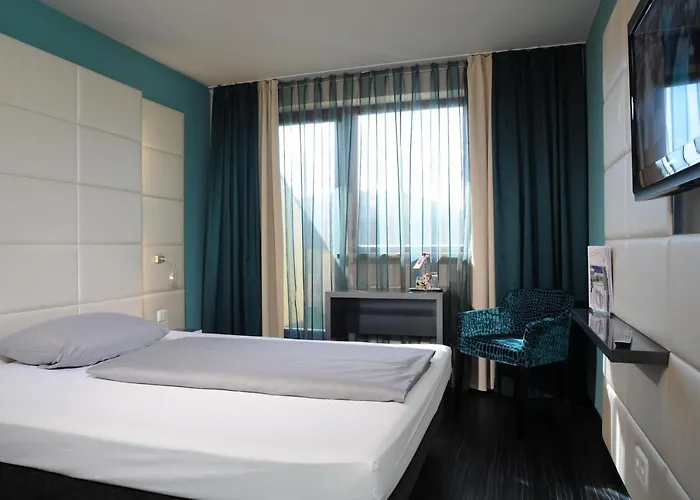 Western Wuerzburg-sued 3*